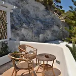 Maridea - Cave * Ponza
