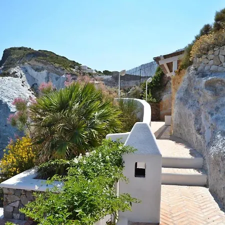 Maridea - Cave Ponza