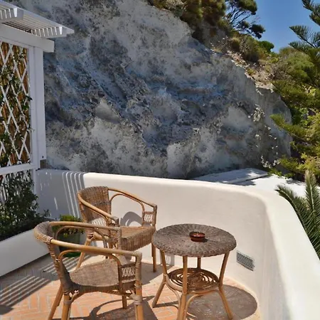 Maridea - Cave * Ponza